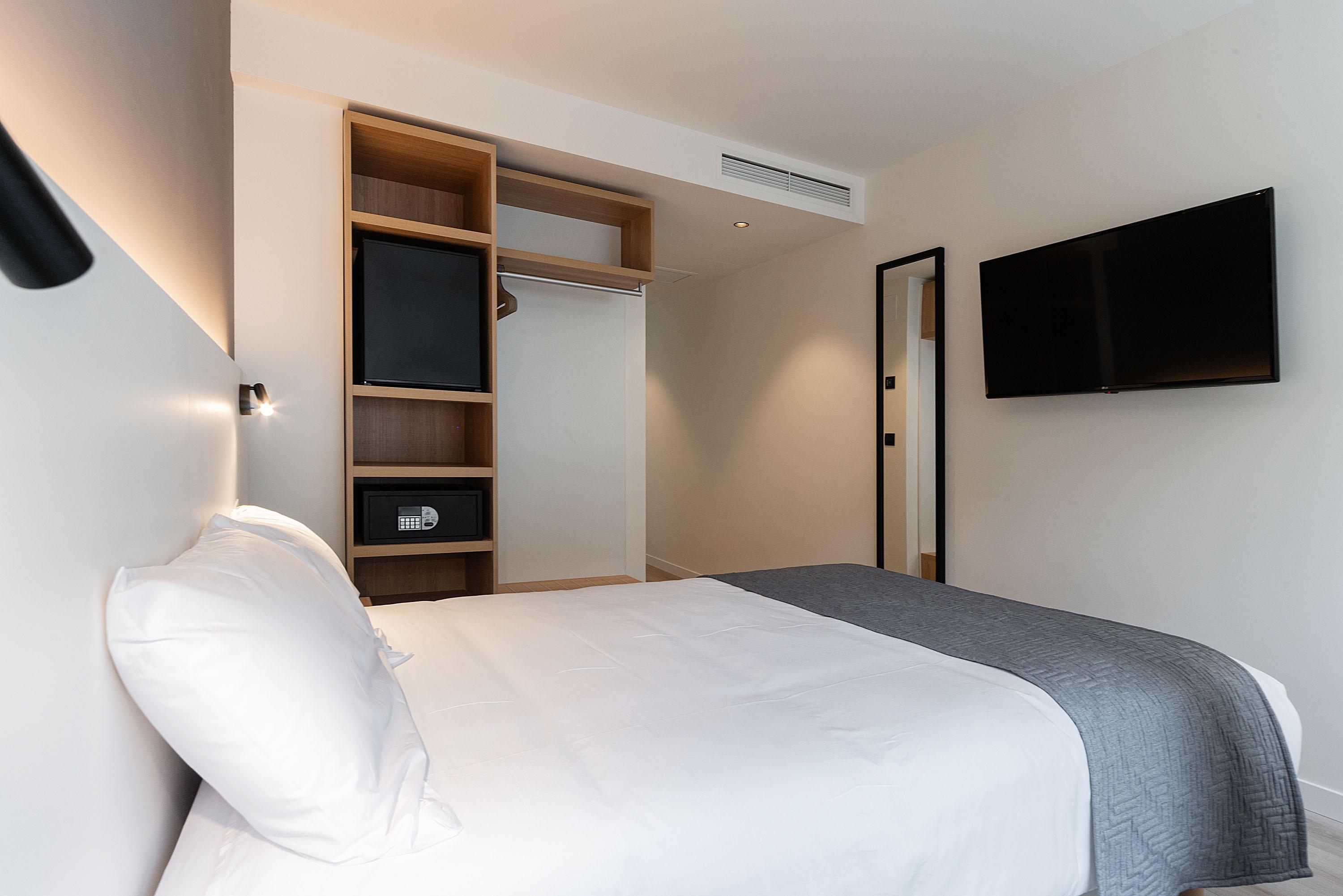 Hotel Distrito Oeste San Sebastian Ngoại thất bức ảnh